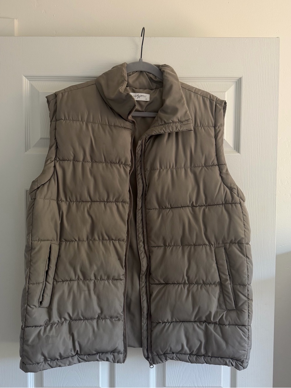 Carly Jean Los Angeles Quilted Puffer Vest in Taupe